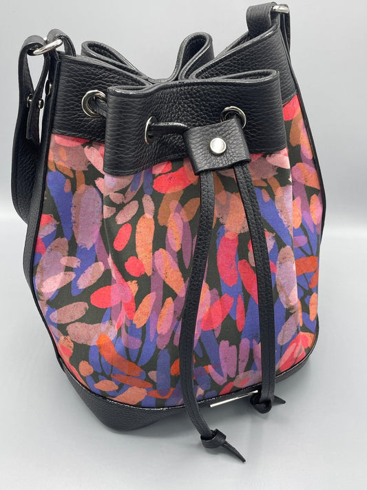 Secchiello KUSAMA nero e stampa OMBRE