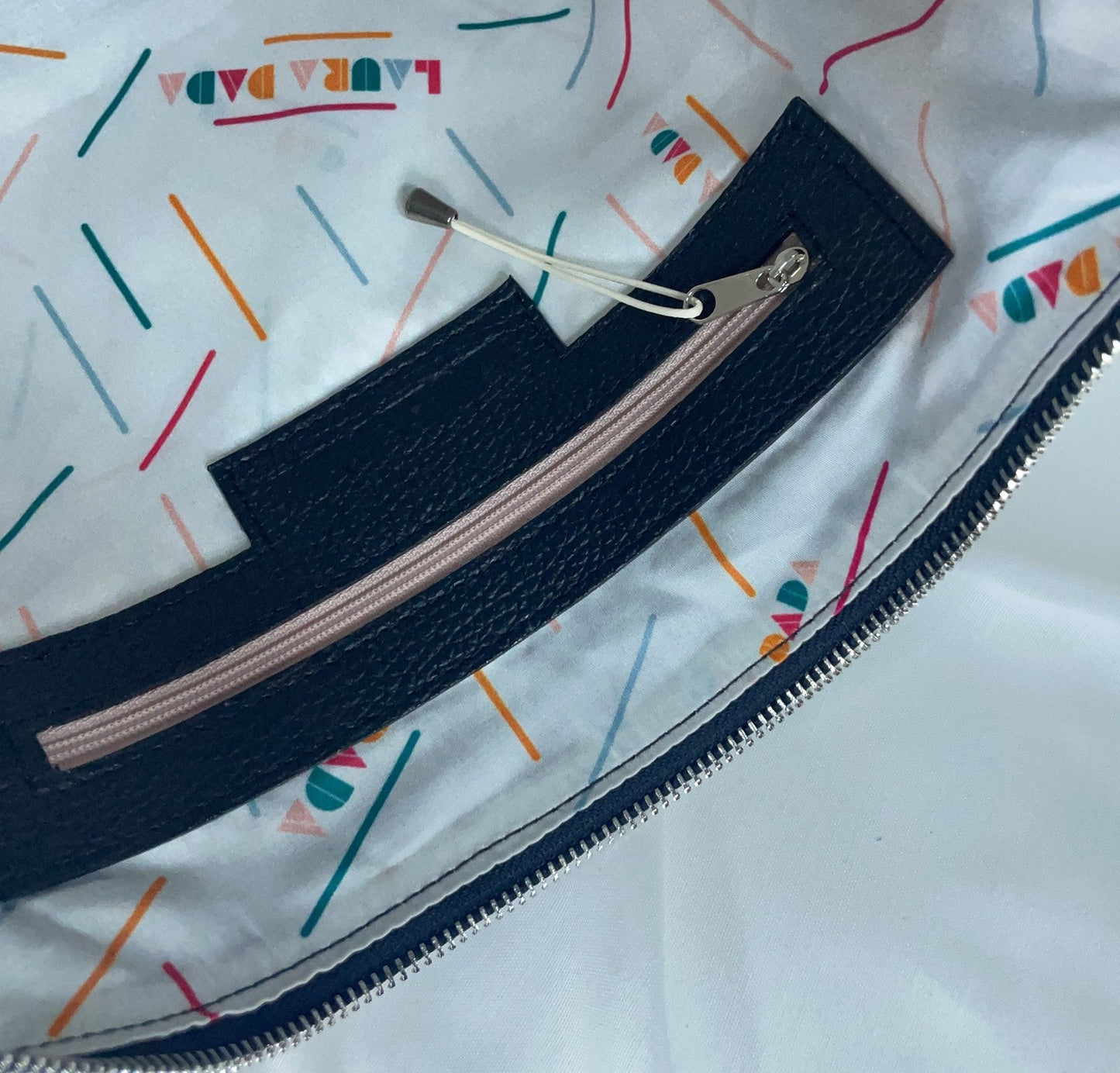 Tracolla MONDRIAN 4in1 nera e stampa Light Bloom - su ordinazione