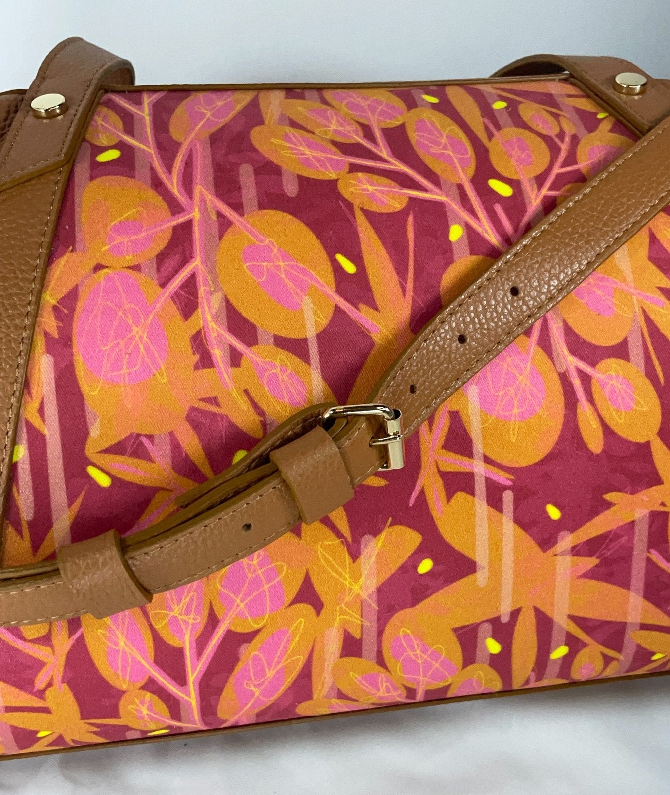 BOTERO vera pelle Cuoio e stampa Nanouk