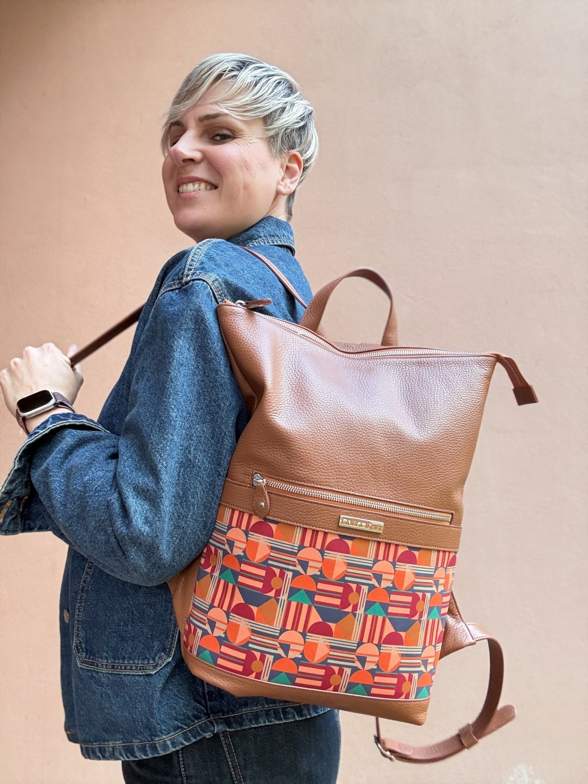 SHIBUYA pelle caramello e stampa House of the Sun