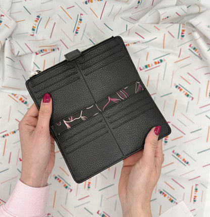 Portafoglio TILDA pelle nera e stampa Light Bloom + Star Box ✨