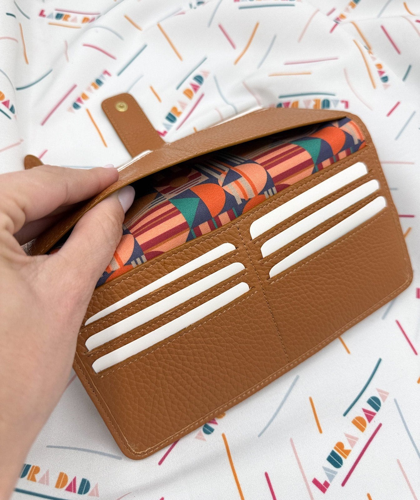 Portafoglio TILDA pelle cuoio e stampa House of the Sun + Star Box