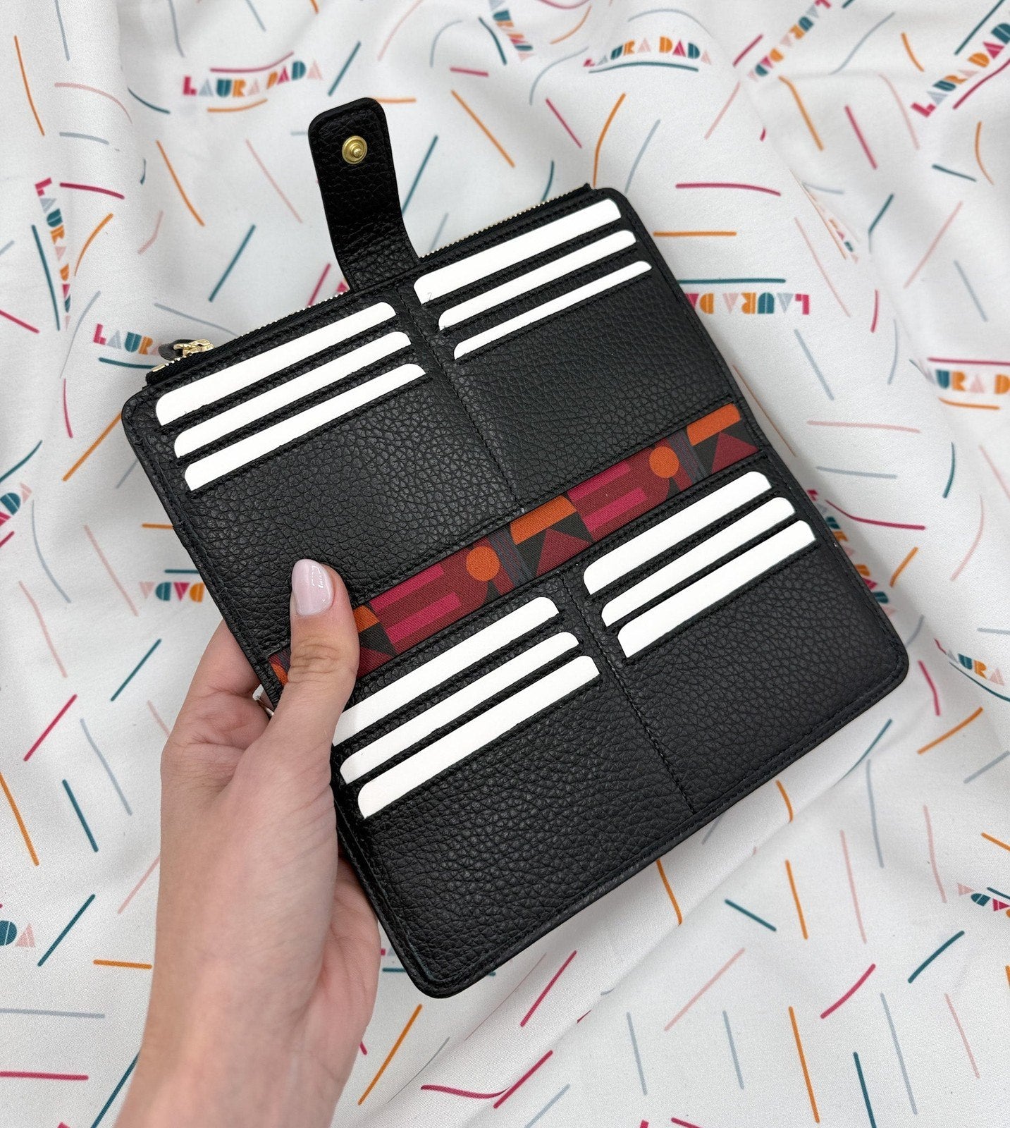 Portafoglio TILDA pelle nera e stampa House of the Sun + Star Box