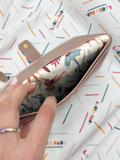 Portafoglio TILDA pelle quarzo rosa e stampa Colibrì + Star Box