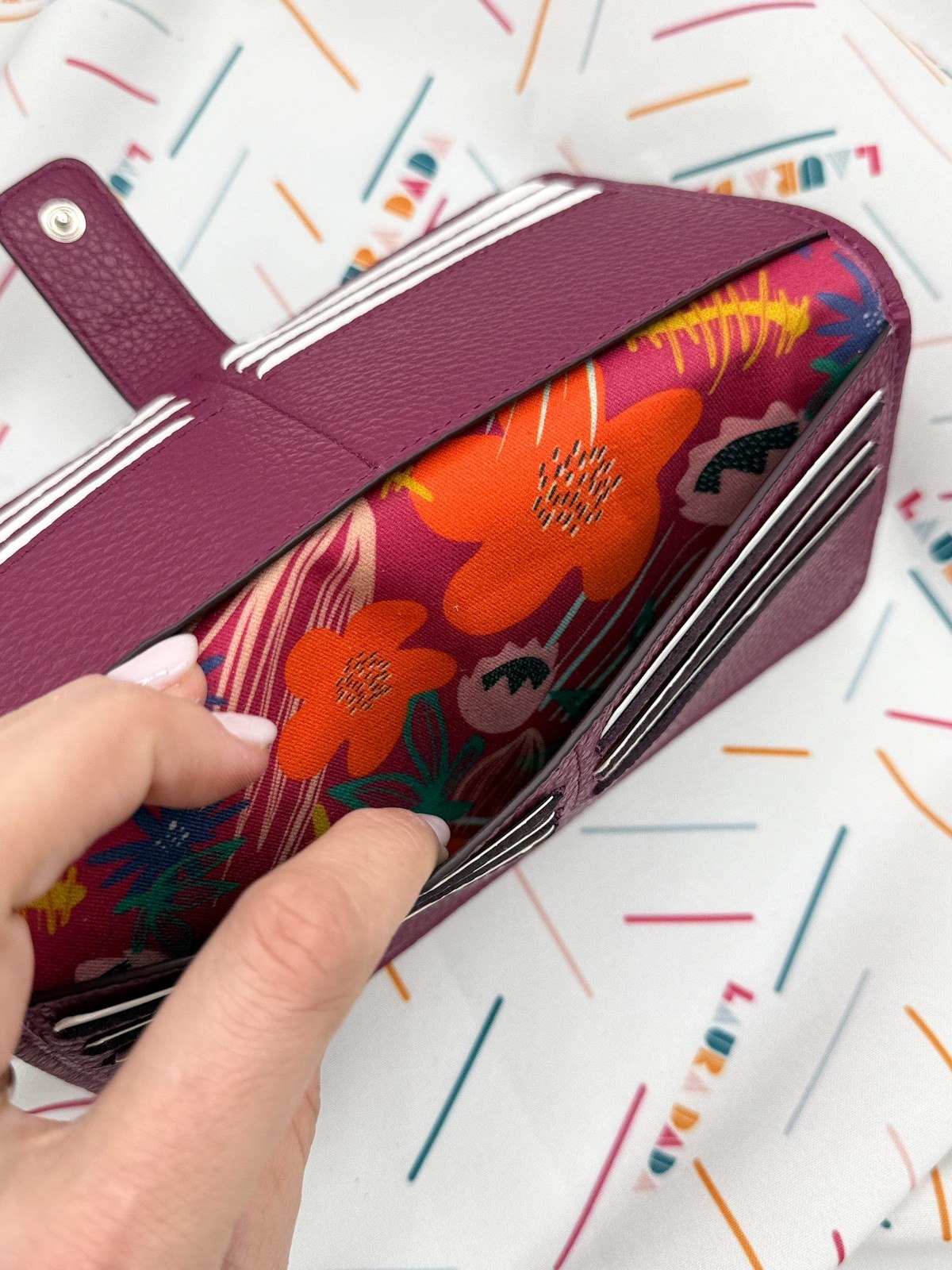 Portafoglio TILDA pelle ciclamino e stampa Tropical + Star Box