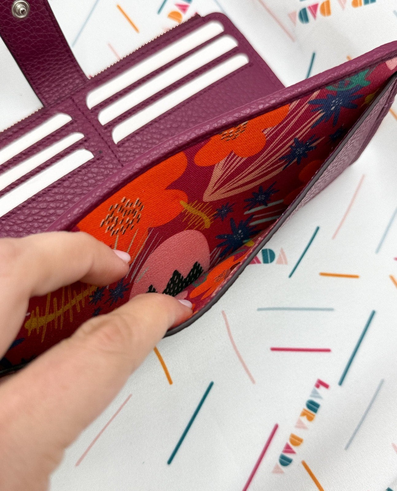 Portafoglio TILDA pelle ciclamino e stampa Tropical + Star Box